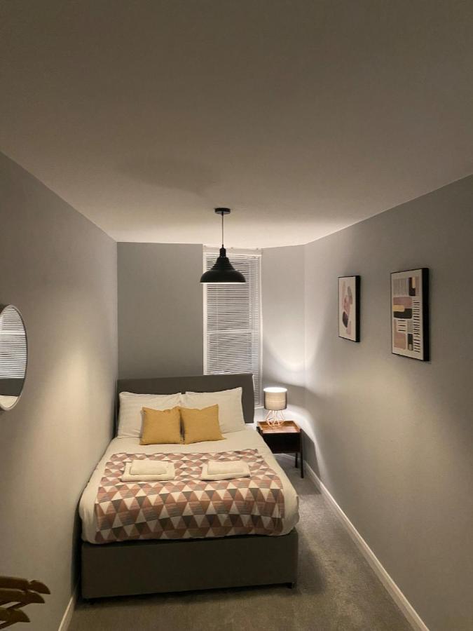 Modern Apartments With Sea Views, Steps From Brighton Beach & The Royal Pavilion Екстериор снимка